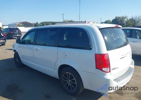 2018 Dodge Grand Caravan Gt z USA, uszkodzony, nr VIN 2C4RDGEGXJR254400